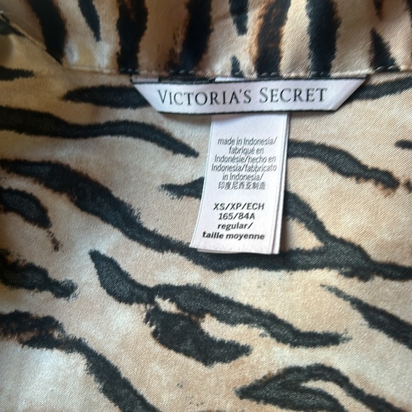 Victoria secret pajamas - Picture 4 of 5